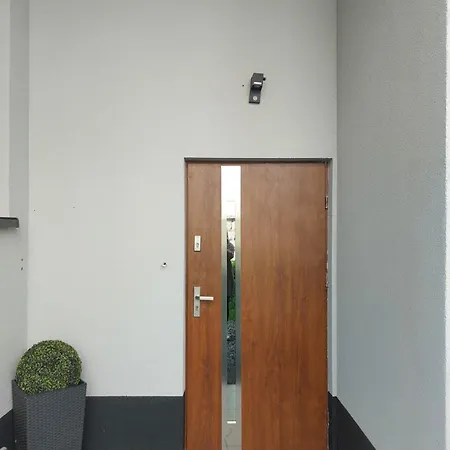 Gór-ski Hotel apartamentowy 3*